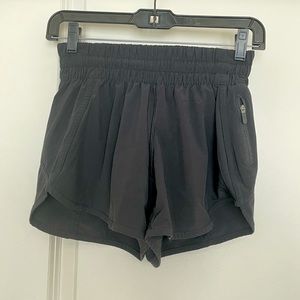 Lululemon Hotty Hot High-Rise Lined Short 4"